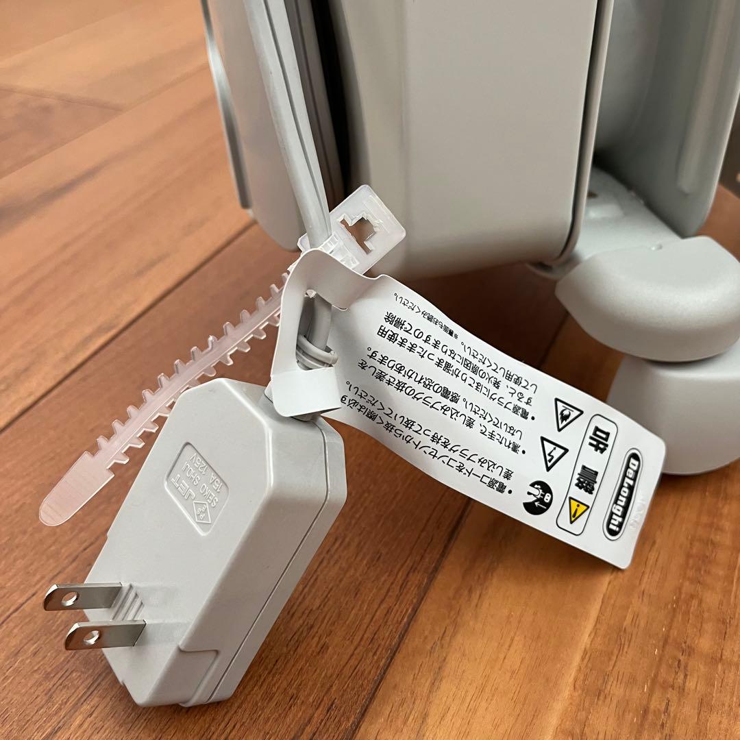 デロンギ デジタルラディアント オイルヒーター KHD410812-LG