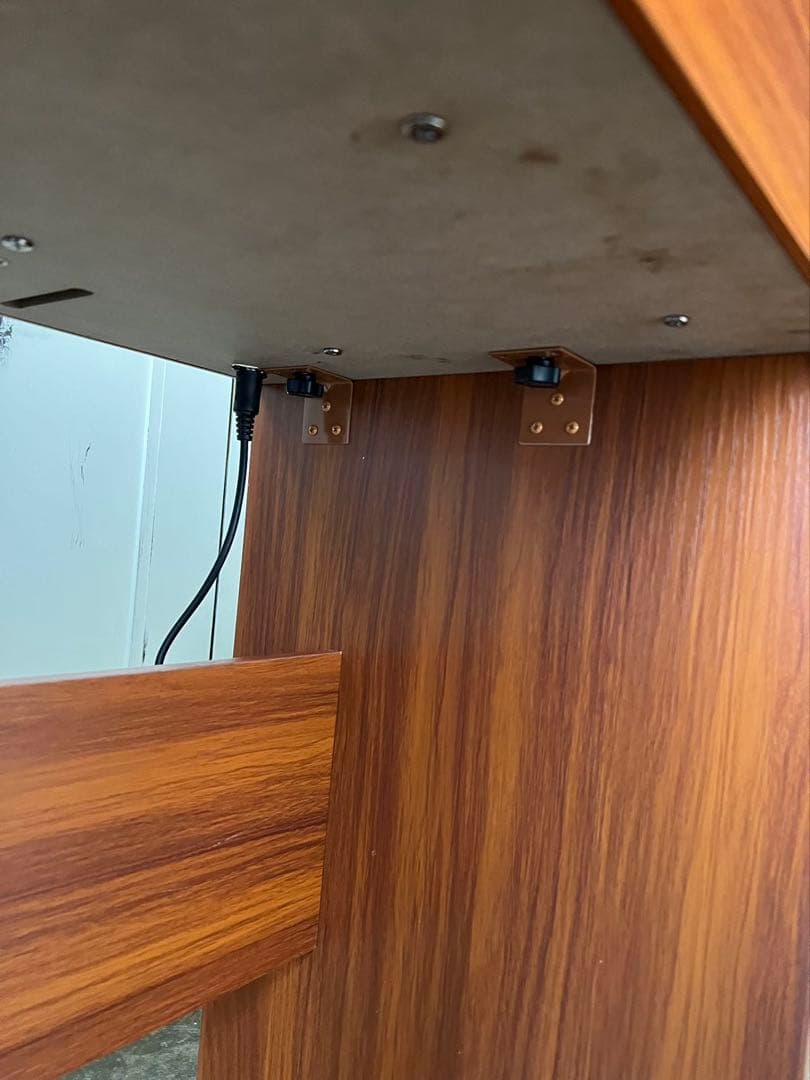 電子ピアノ88鍵盤　ハンマーアクション鍵盤　３本ペダル　ウォールナット