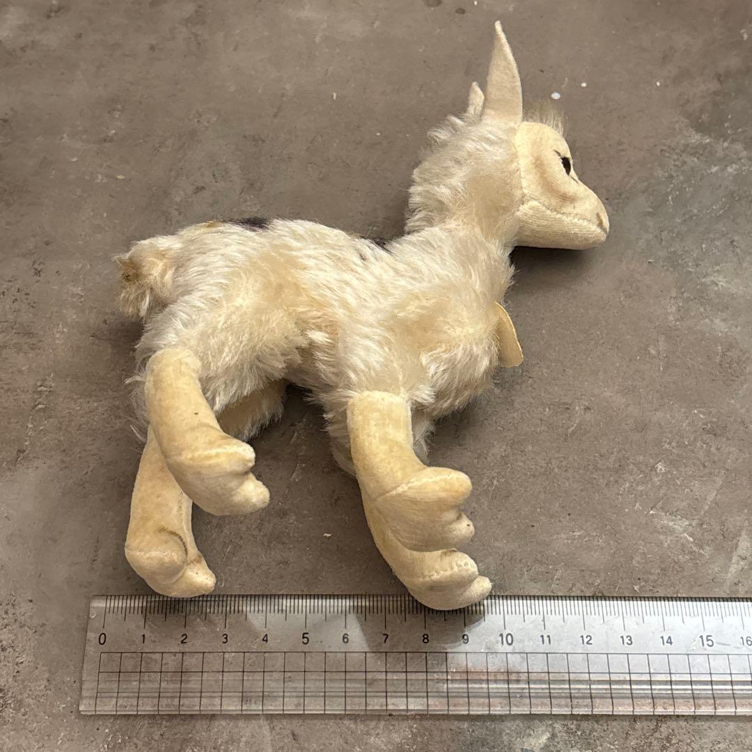 ラマ　Lama steiff