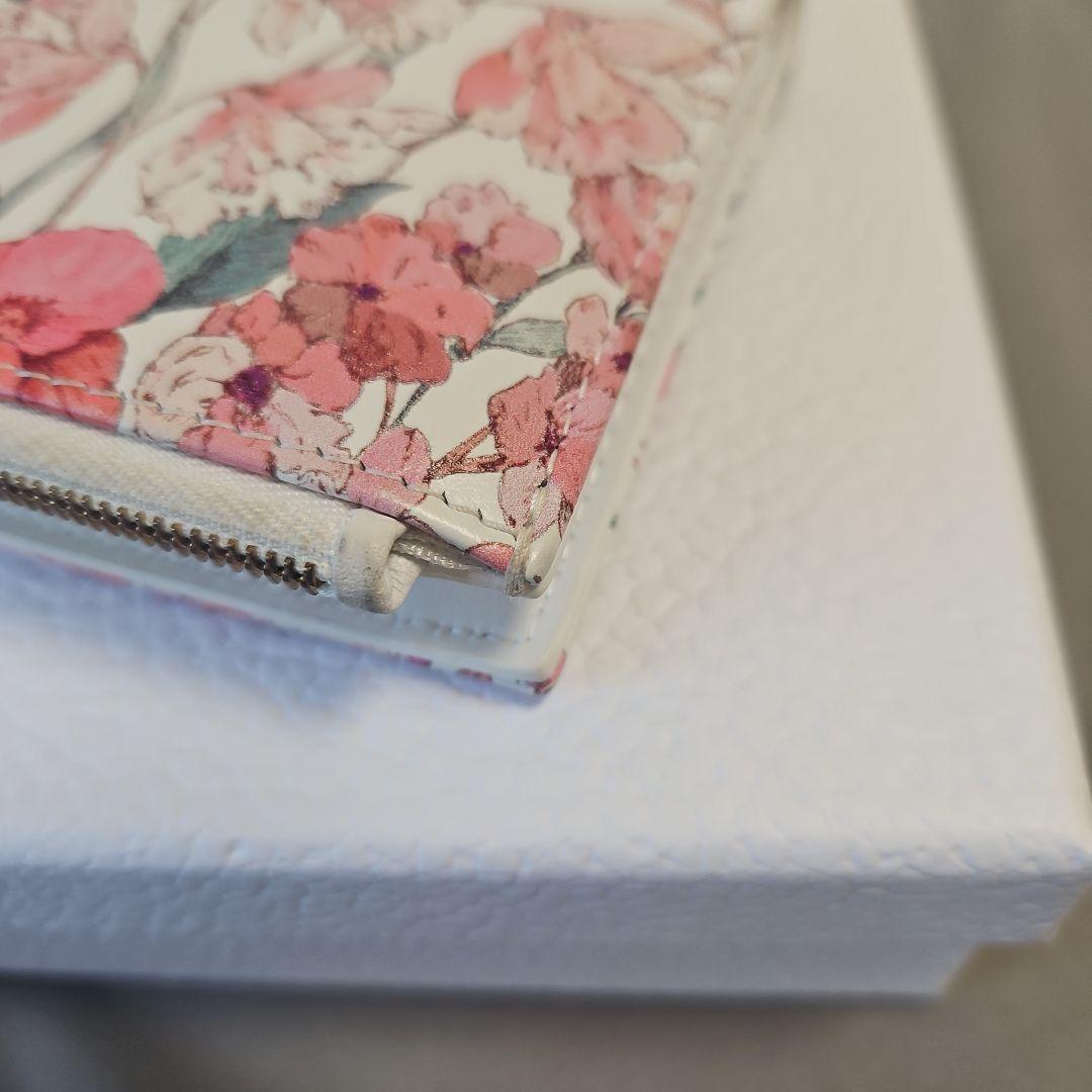 【日本限定】Dior Caro Dahlia ウォレット フラワー 二折財布