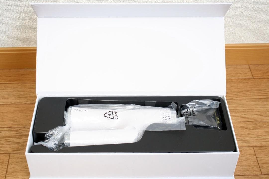 値下げしました【新品未使用】ヤーマン リフトドライヤー スマート〈ホワイト〉