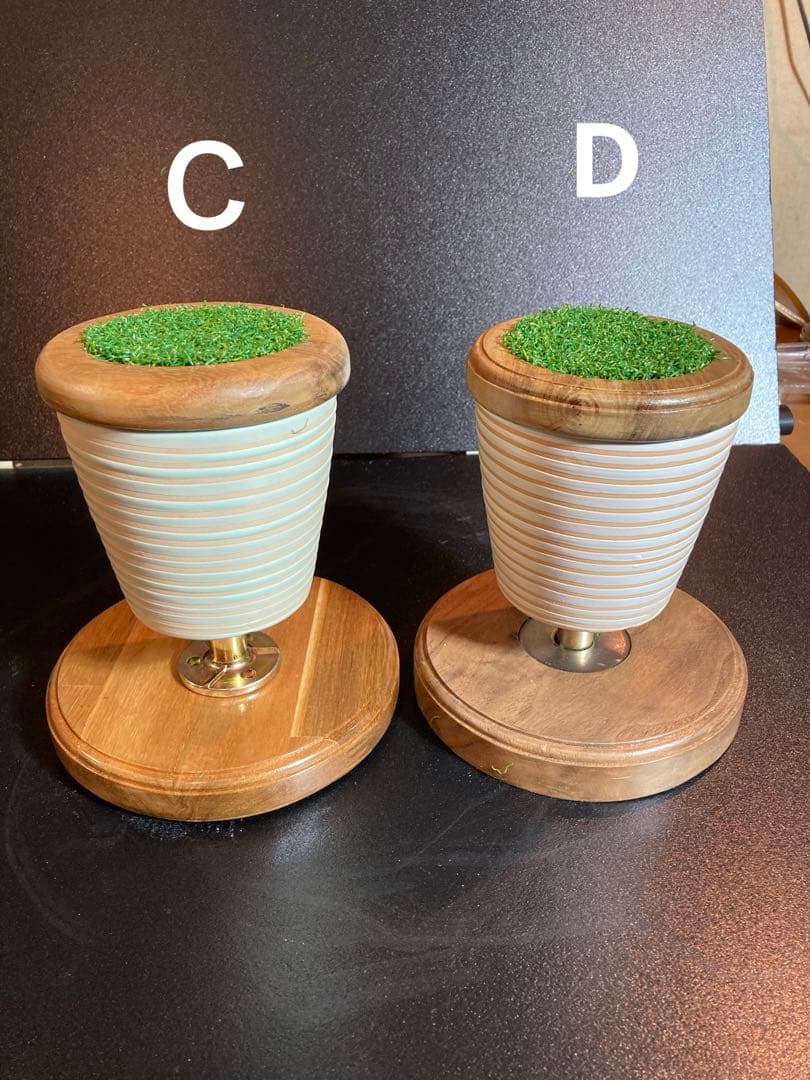 極　小型猛禽（グレー）ブロック、パーチ（卓上用）