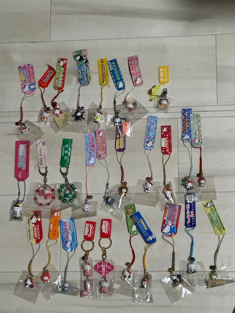 ご当地キティ 根付ストラップ28個セット 新品未開封 値下げ交渉あり