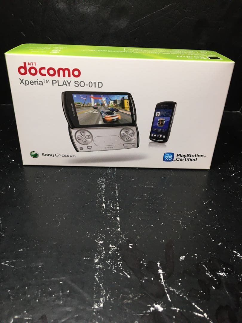NTT docomo Xperia PLAY SO-01D ブラック