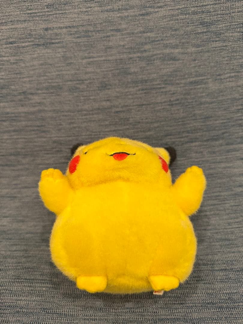 初期 ピカチュウ ぬいぐるみ　にっこり　TOMY トミー　バンザイ
