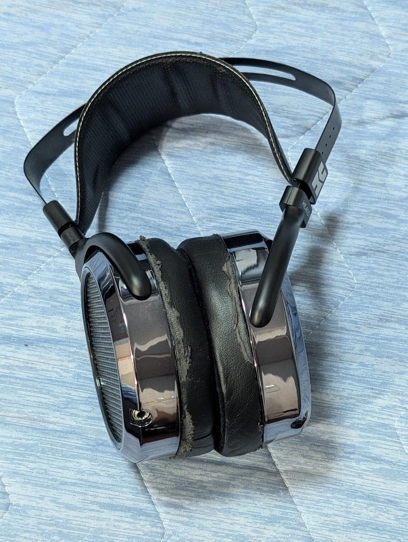 HIFIMAN HE400i　新品のイヤーパッド付き
