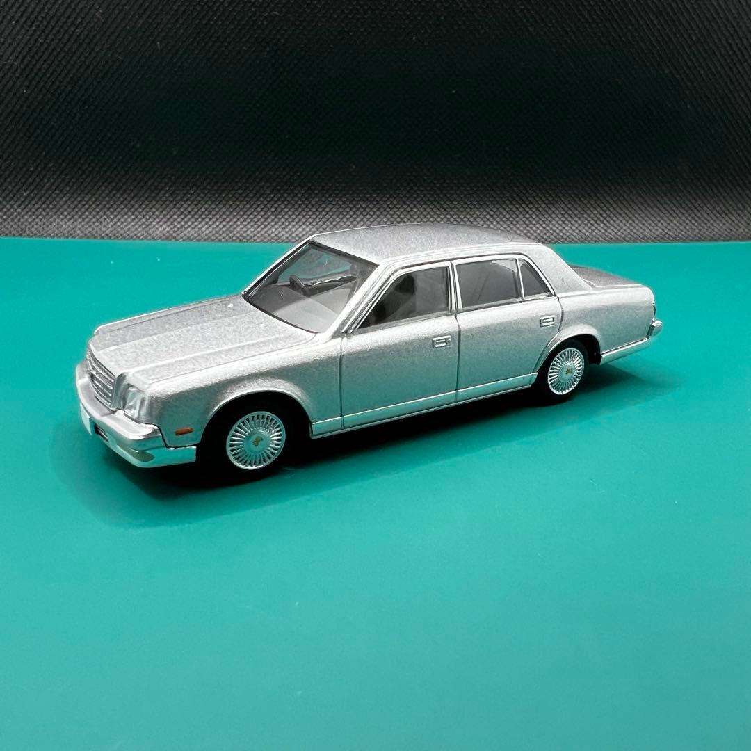 センチュリー　トミカリミテッドヴィンテージ ネオ　LV-N105d 銀　シルバー