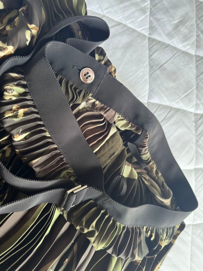 未使用　サカイ　sacai　小花柄　迷彩　プリーツ　スカート　正規品　裏地付き