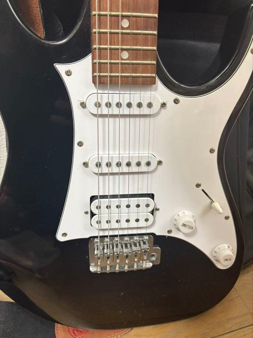 Ibanez ストラトタイプエレキギター ブラック