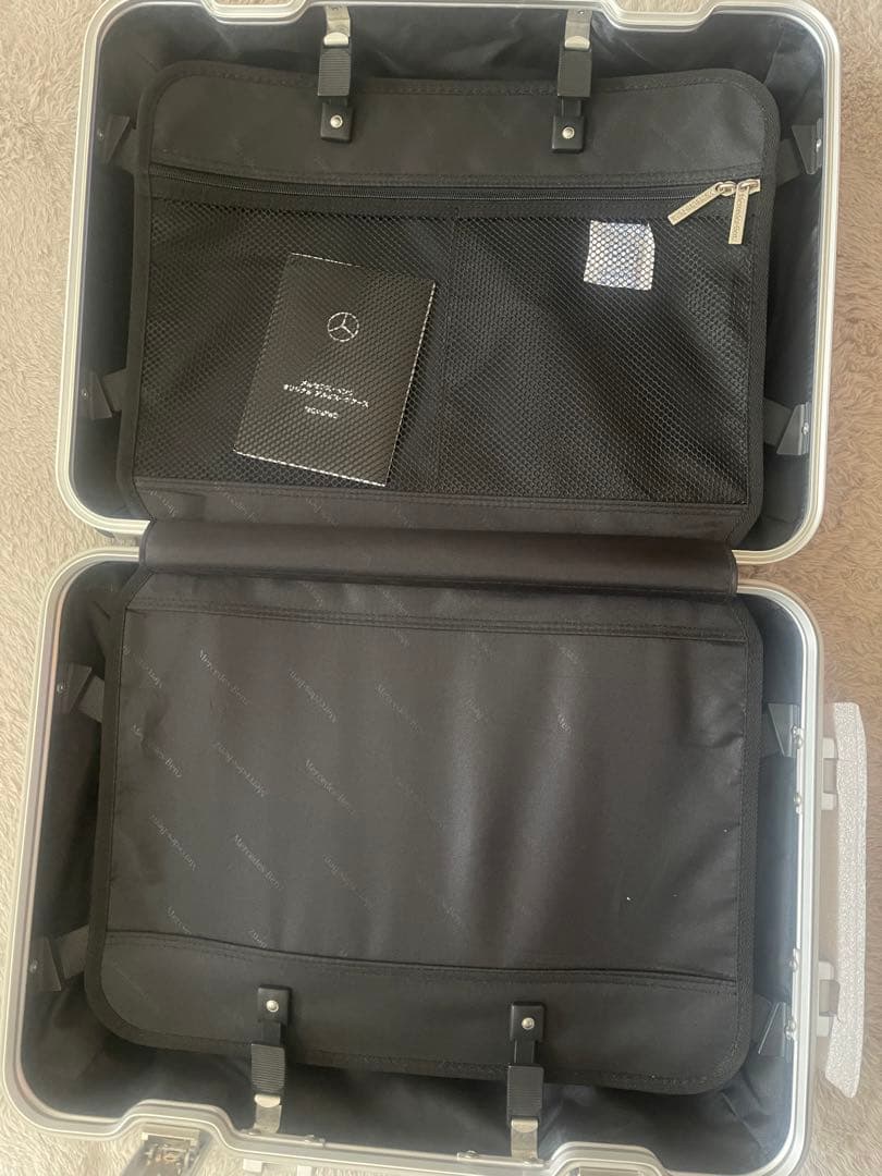 メルセデスベンツ　アルミ　スーツケース32L