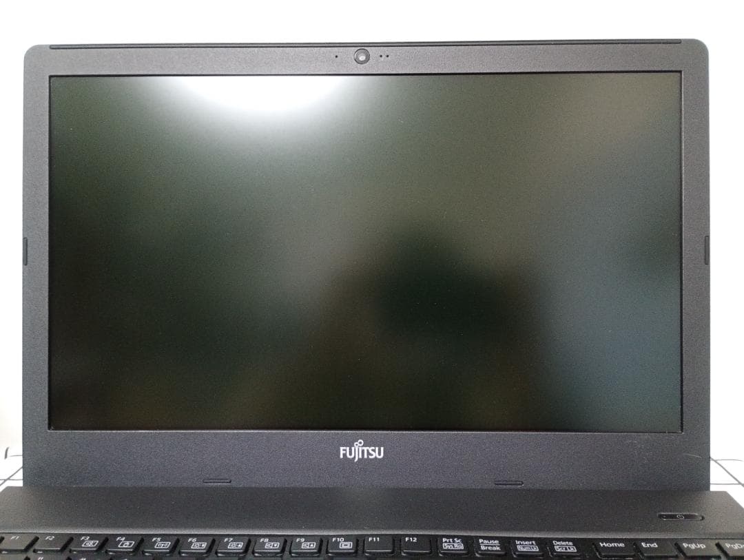 ◎新品SSD　intel 第8世代 Core i3／富士通／Win11 pro