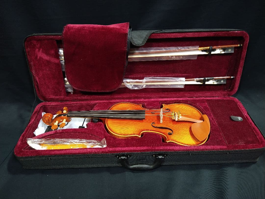 7万円の付属品付き　新品１ピース美しいトラ目メープルバイオリン　4/4サイズ