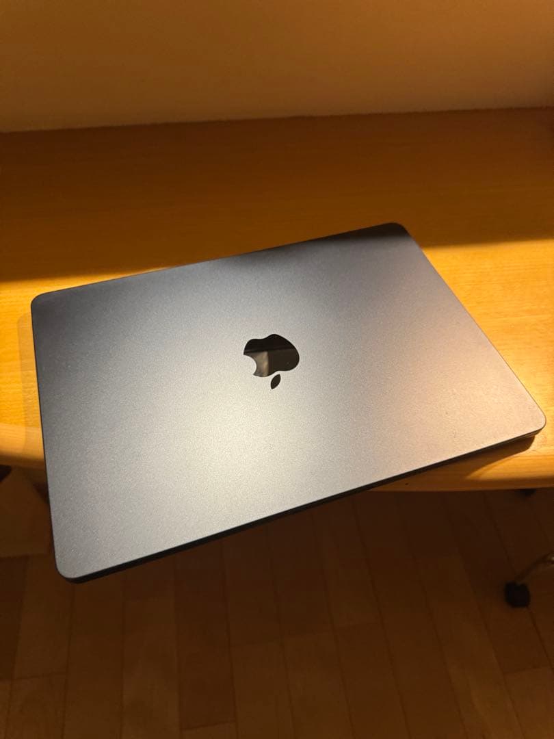 MacBook Air M2 メモリ 8gb