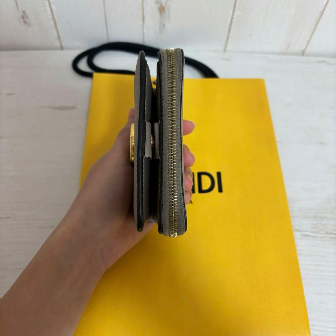 FENDI 二つ折り財布