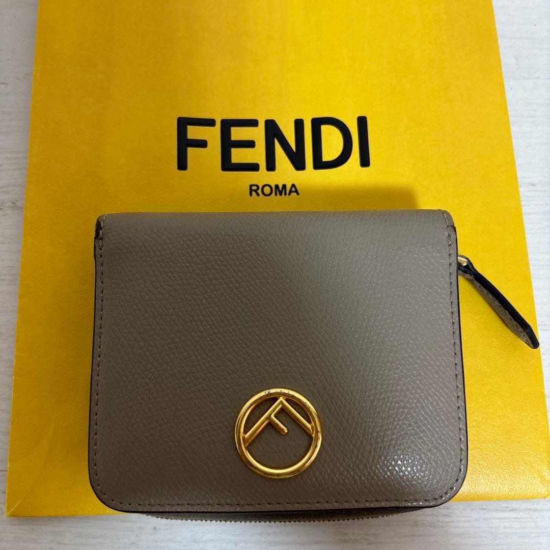 FENDI 二つ折り財布
