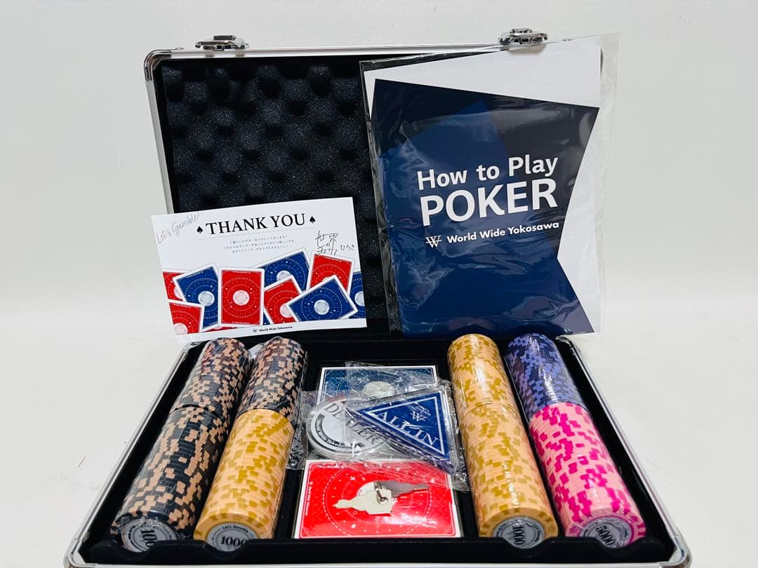 世界のヨコサワ　ポーカーセット　ハードケース付き