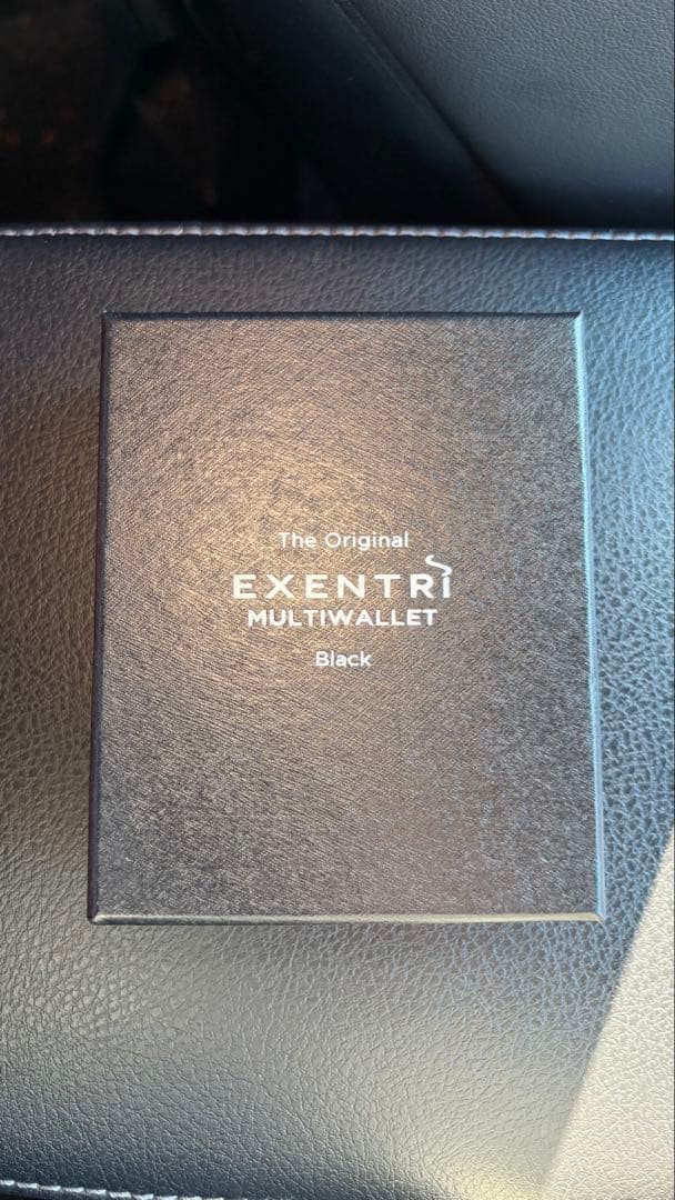 EXENTRI（エキセントリ）MULTIWALLET/三つ折り財布