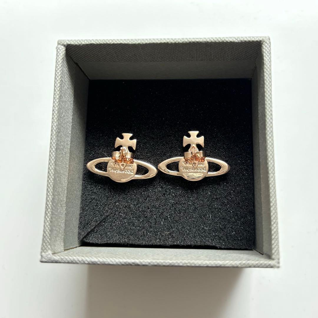 Vivienne Westwood ヴィヴィアン ピアス新品未使用 箱・保証書