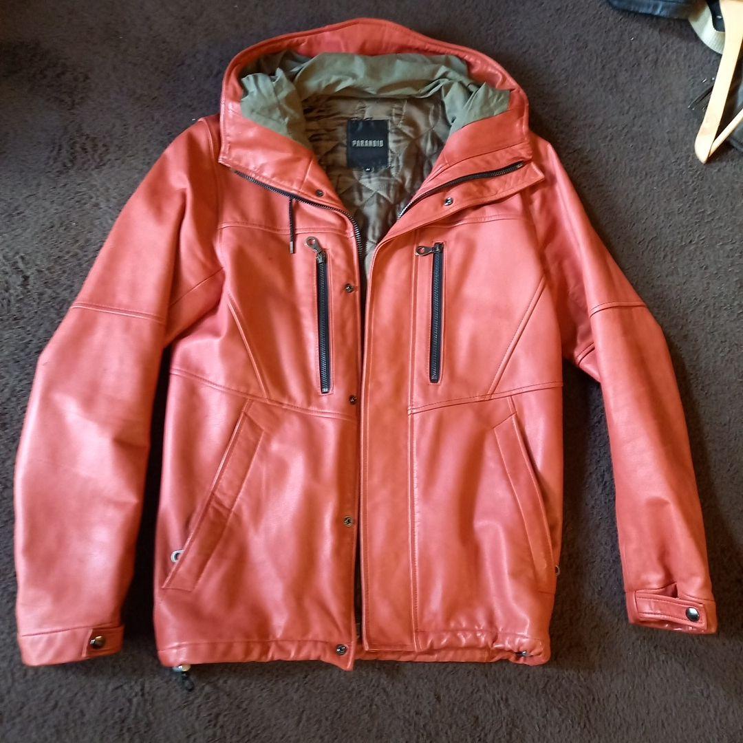 革ジャン　PARANOID