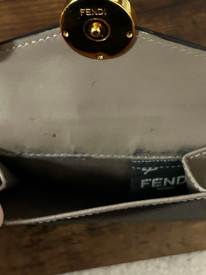 FENDI 三つ折り財布