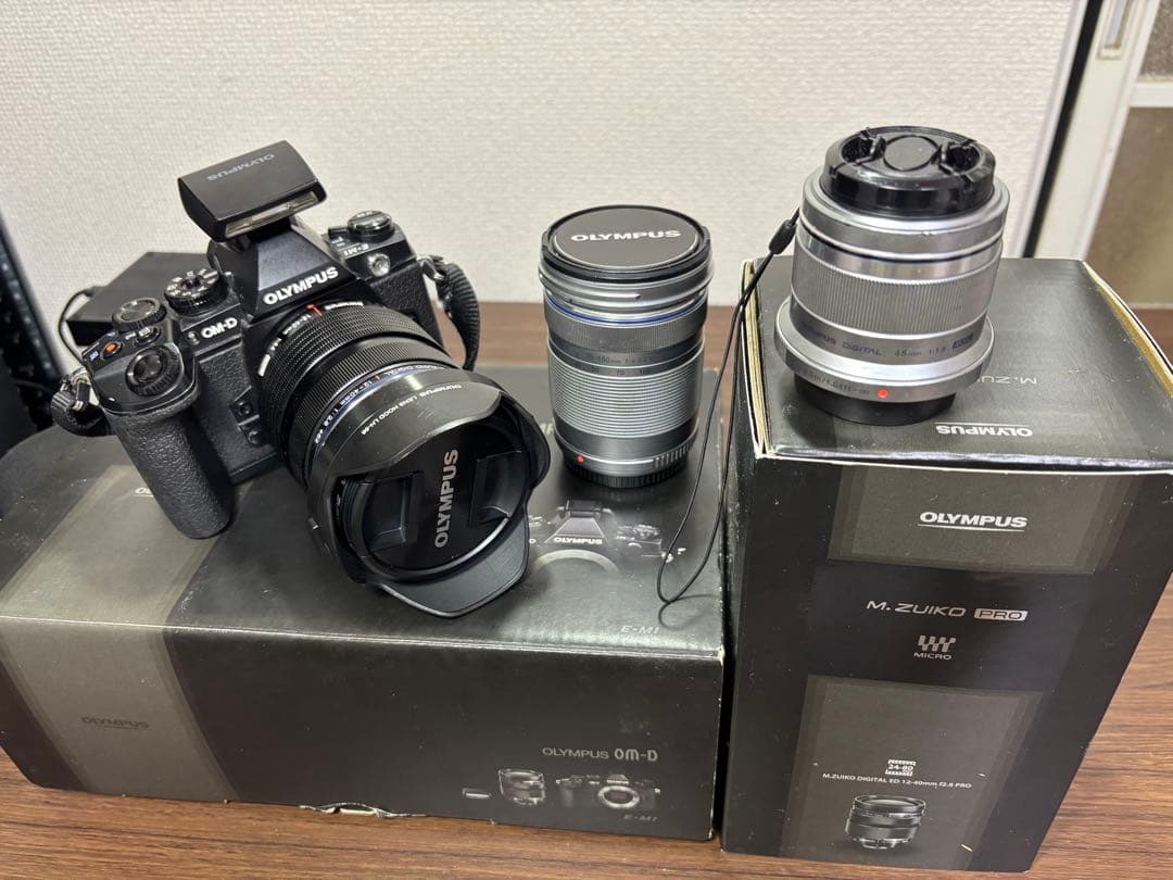 オリンパスom-d em1 レンズ3本セット