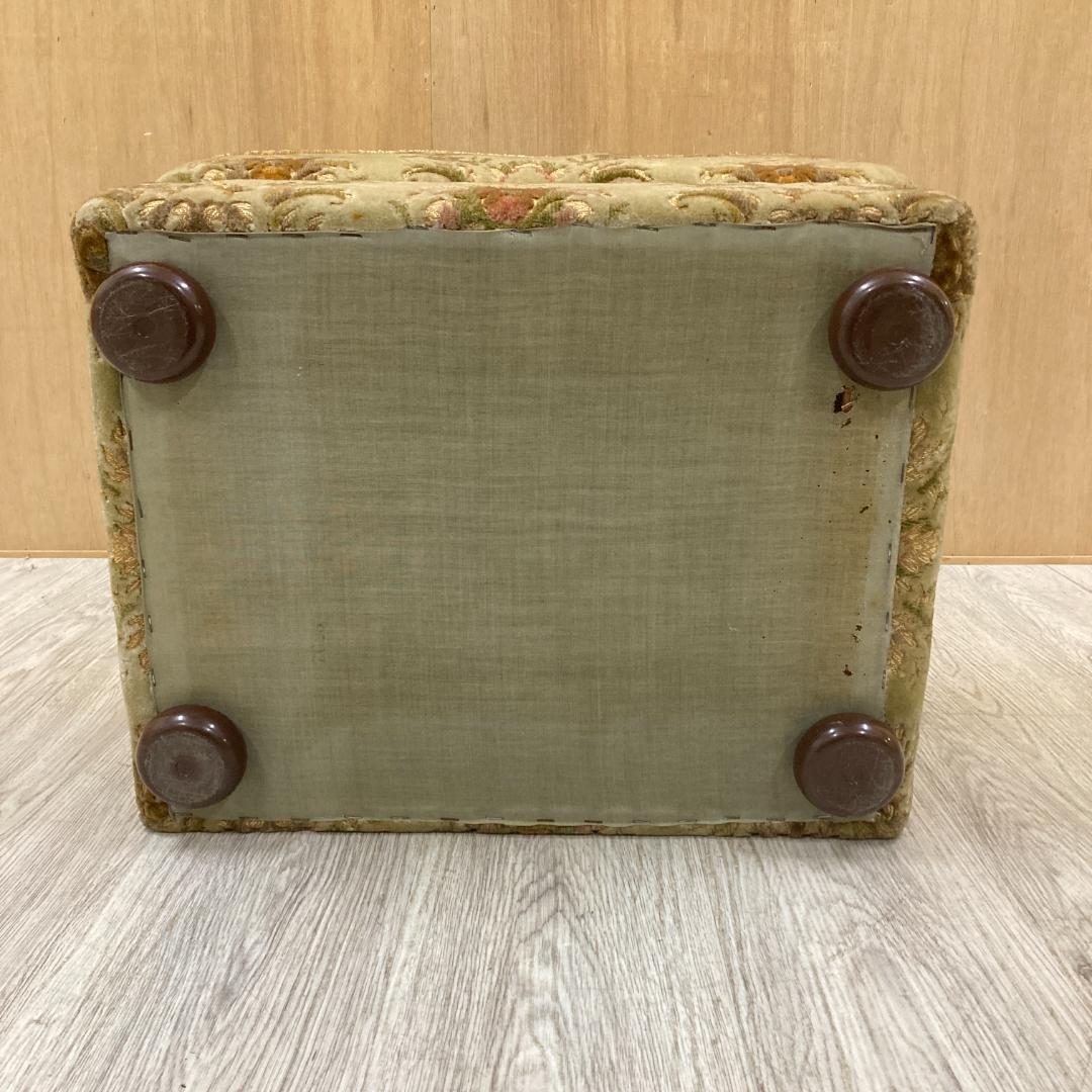 Niko 様用　【カリモク】金華山　スツール　オットマン