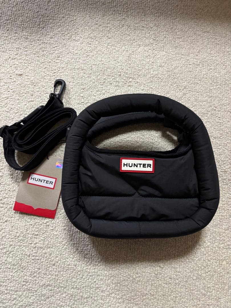 [新品]HUNTER フレイムド パファー ミニ ホーボー新品タグ付き