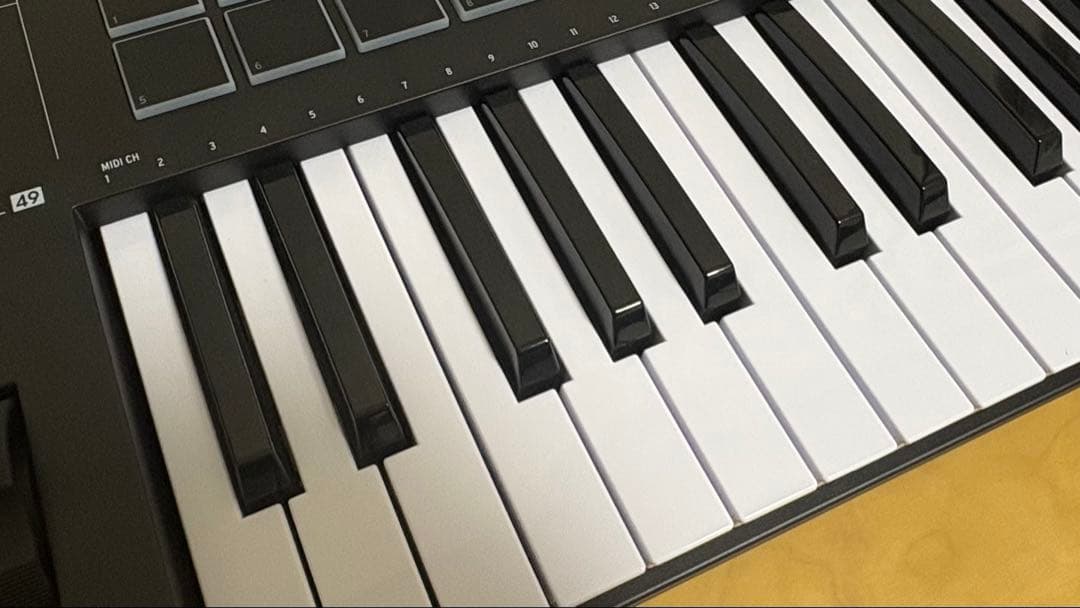 Arturia KEYLAB Essential 49 mk3 ブラック