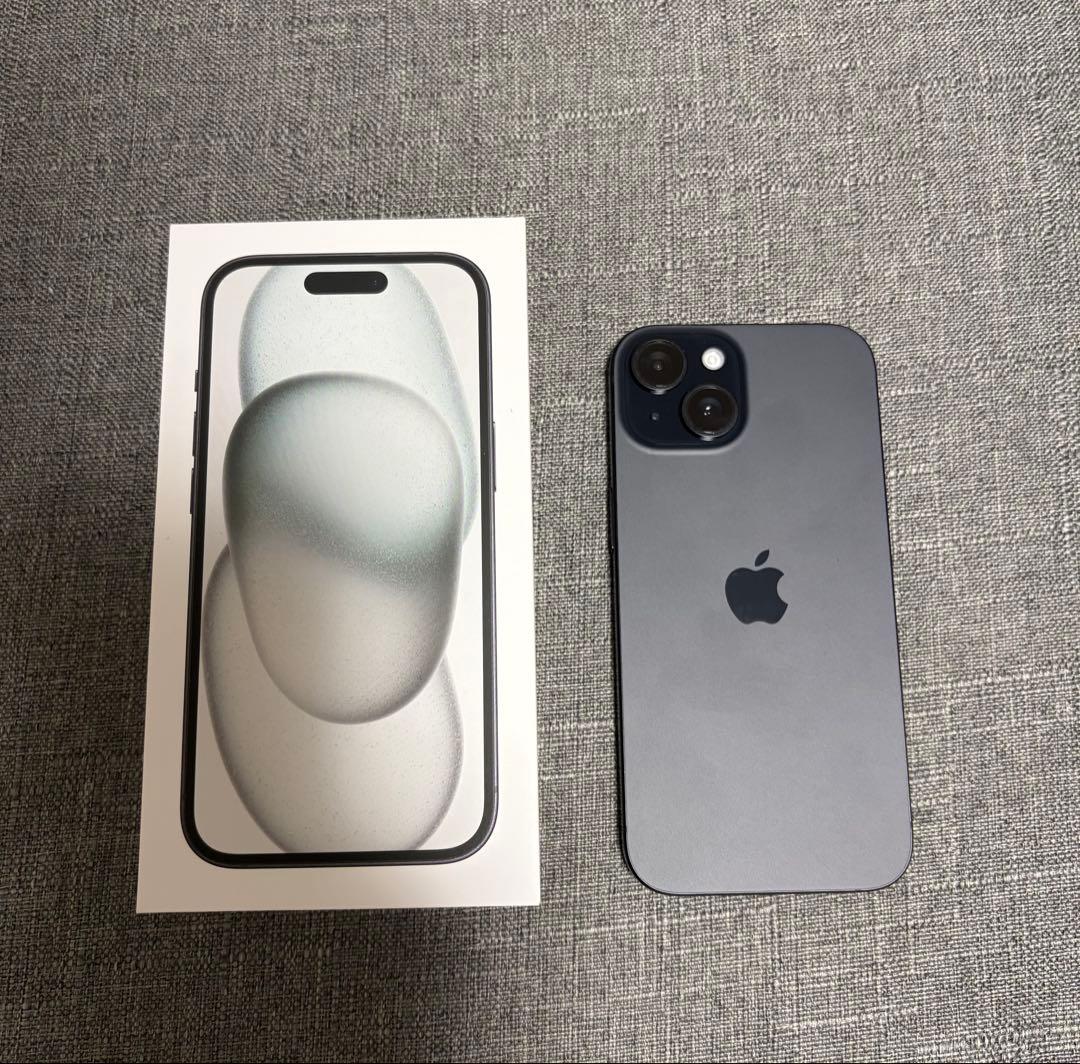 iPhone 15 ブラック 256GB