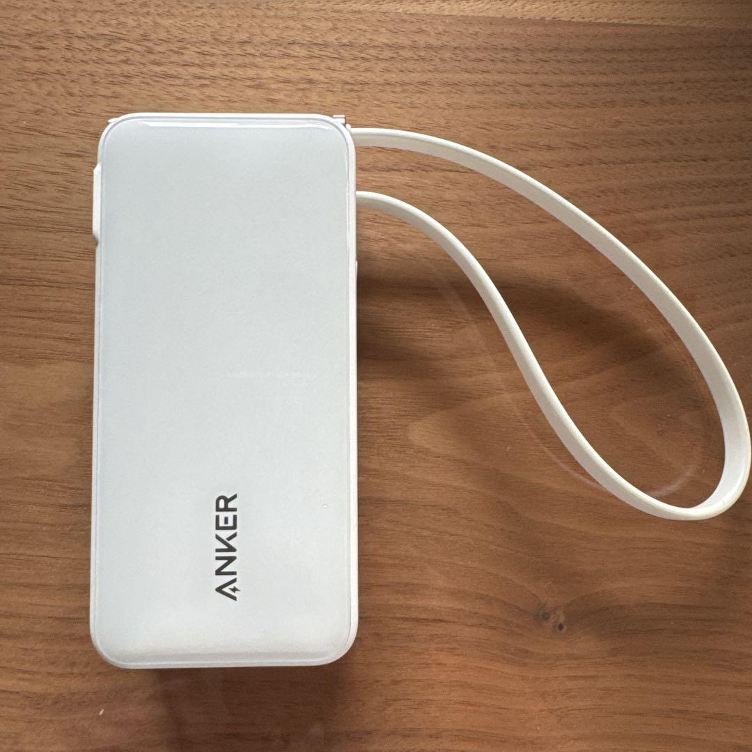 【未使用美品】アンカーモバイルバッテリー Power Bank A1637N21