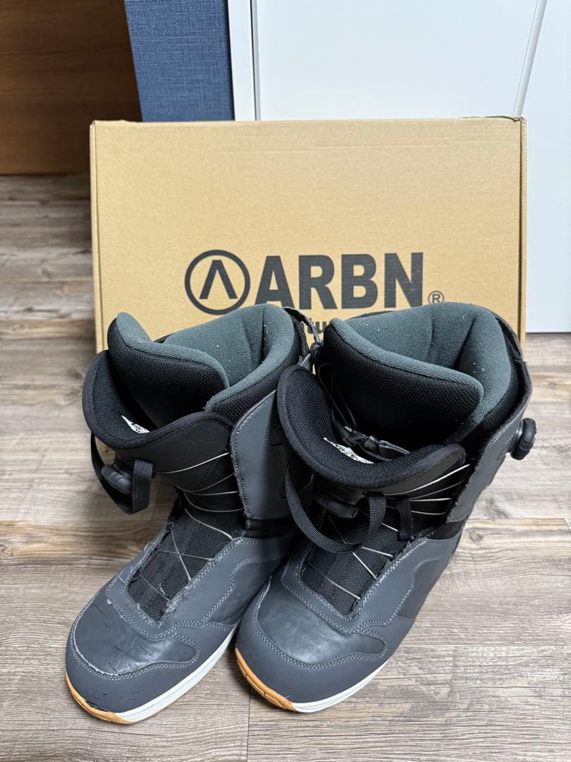 【美品 定価40000円】ARBN スノーボードブーツ グレー BOA