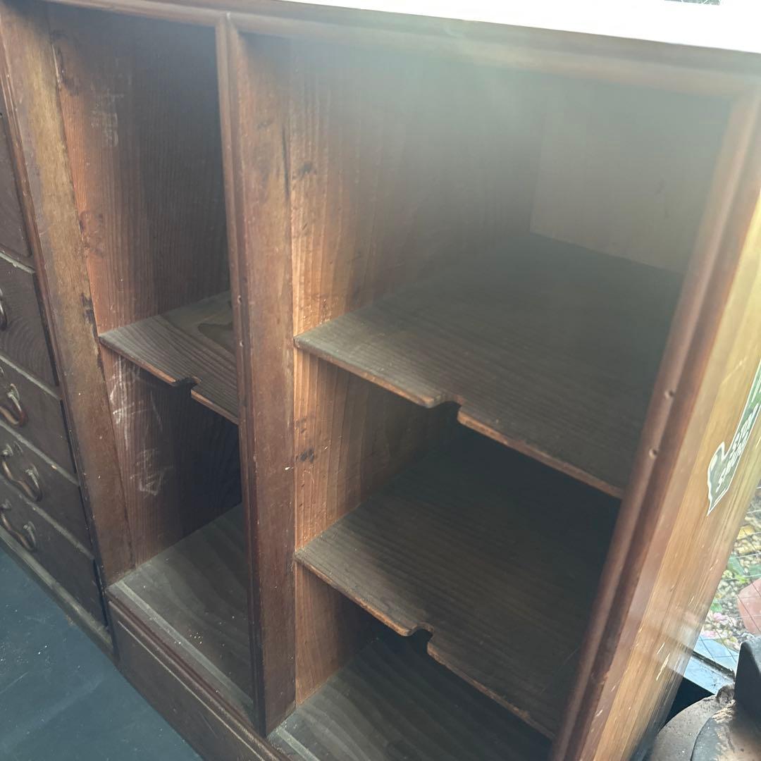 木製棚タンス、本棚　STOP SMOGステッカー