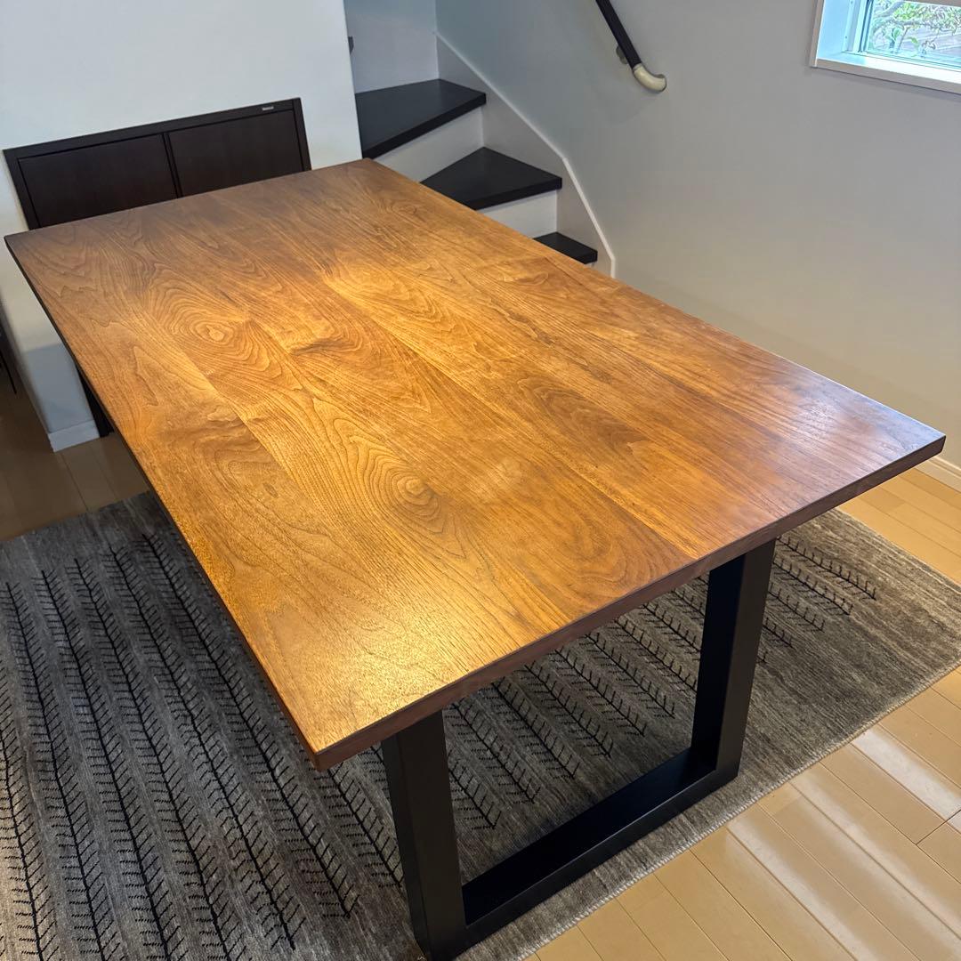 マスターウォール　ワイルドウッドダイニングテーブル1600