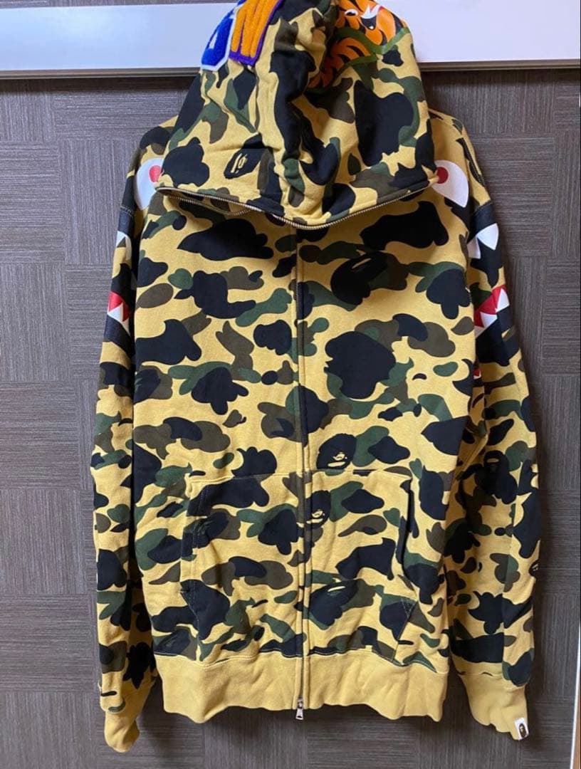 さ*っ様 A Bathing Ape カモフラージュパーカー M