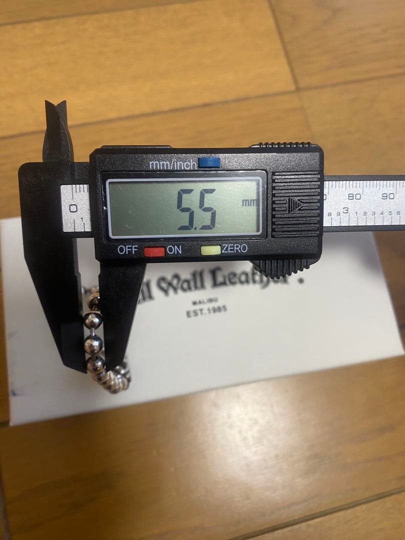 美品 ビルウォールレザー ラージボールチェーンブレスレット