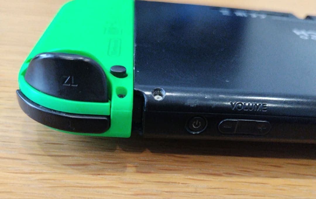 Nintendo Switch 本体 ピンク／緑