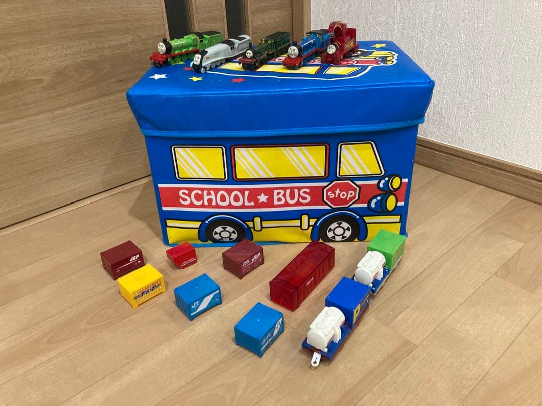 トミカセット スクールバス収納付き