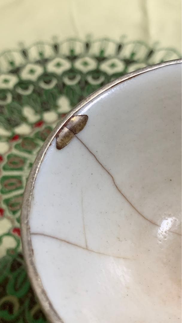 古渡　銀履輪　ビンテージ　中国明朝？薄手白地紅緑彩　猪口　茶杯　茶碗　湯呑