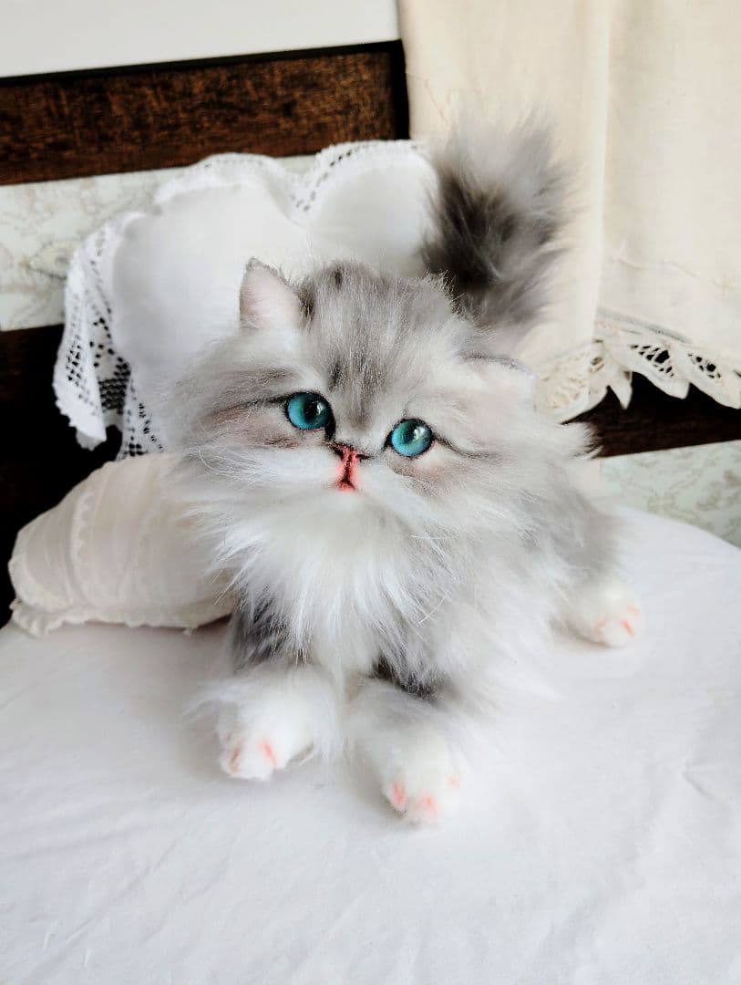 ミヌエット子猫ちゃん♡美人さん♡アートドール♡ぬいぐるみ♡大きめサイズ♡