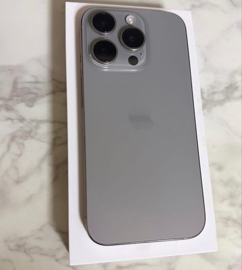 iPhone15pro ナチュラルチタニウム 128gb