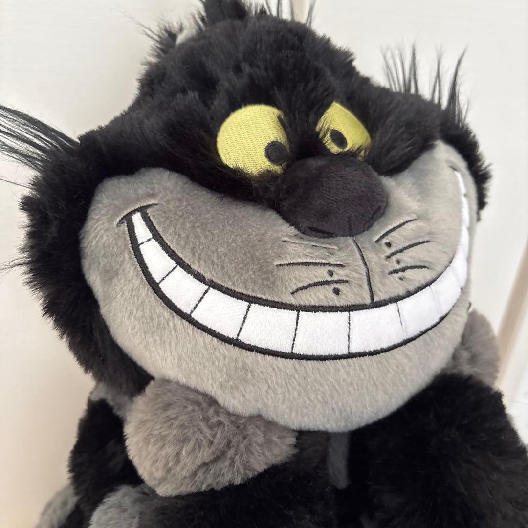 ディズニーストア チェシャ猫 ぬいぐるみ 蓄光 ブラック