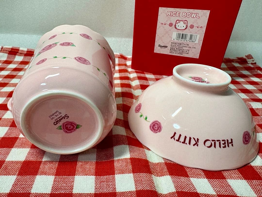 当時物　2000年　サンリオ　ハローキティ　バラキティ　薔薇　マグカップ　お茶碗