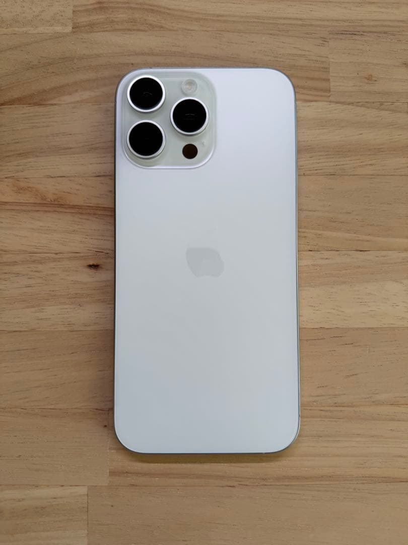 iPhone16 Pro Max ホワイトチタニウム256GB SIMフリー