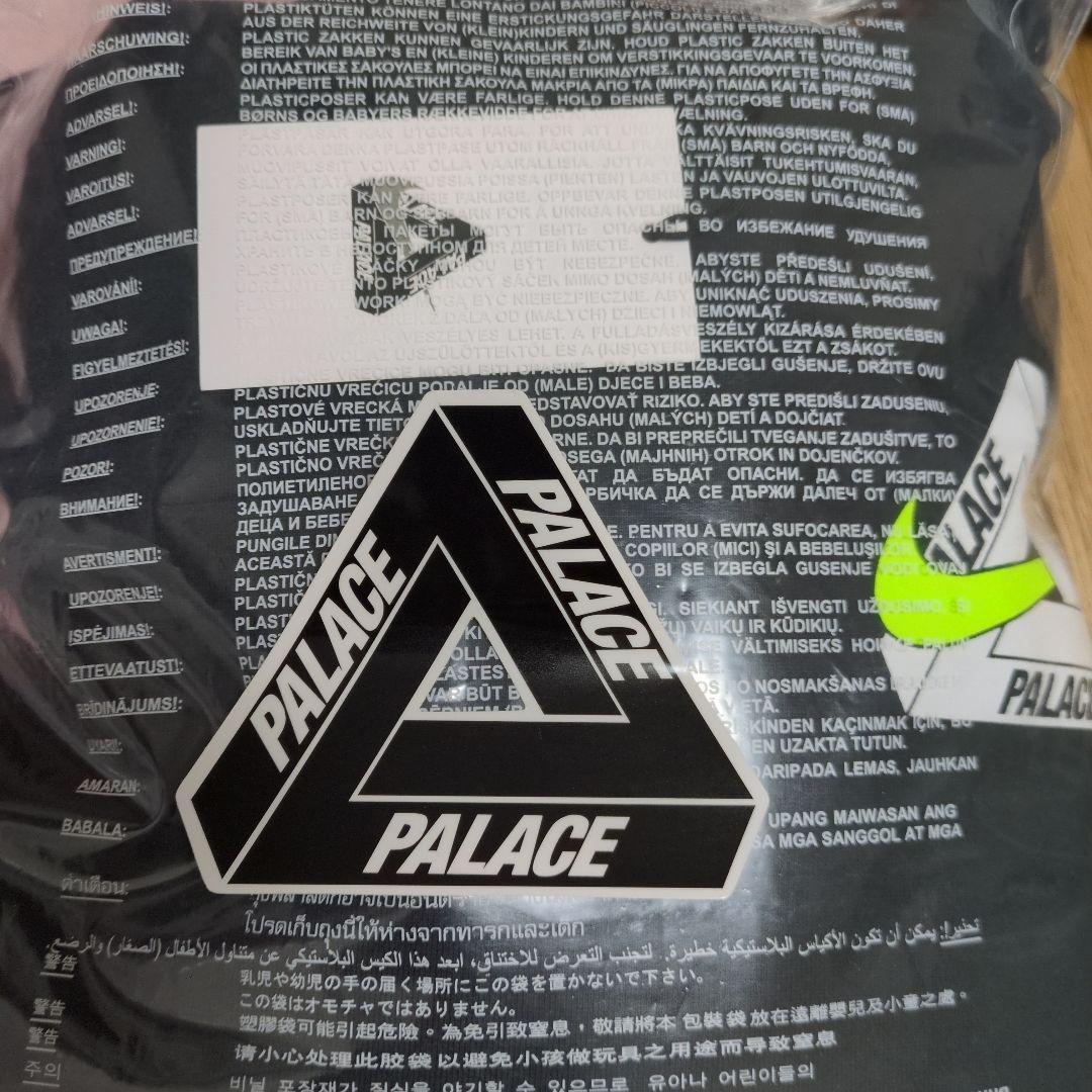 palace nike tri swoosh hood Mサイズ 黒色