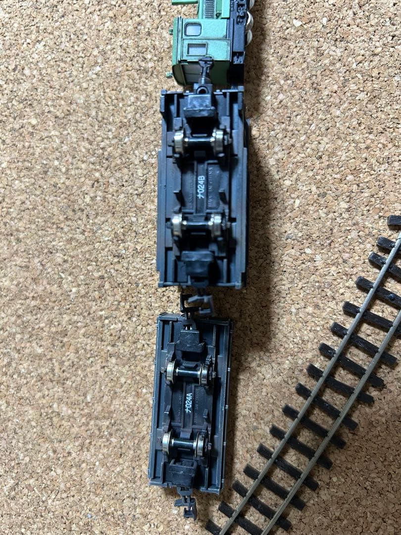 メーカー不明 ディーゼル機関車+貨車2両セット