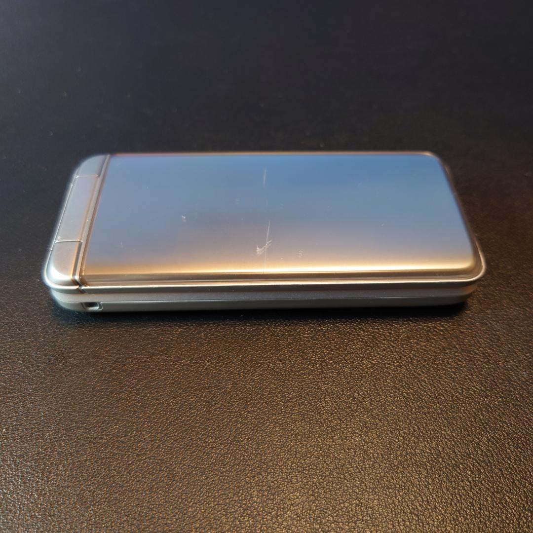 京セラ DIGNO® ケータイ3 902KC 折りたたみ式携帯電話 本体