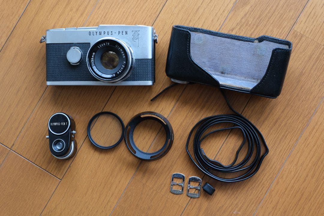 Olympus Pen-F フィルム一眼レフカメラ（38mmレンズ付き）