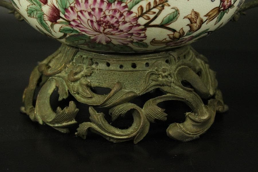 中国美術 色絵 ブロンズ 台 耳付 碗 34.3cmx24cm(LC603)