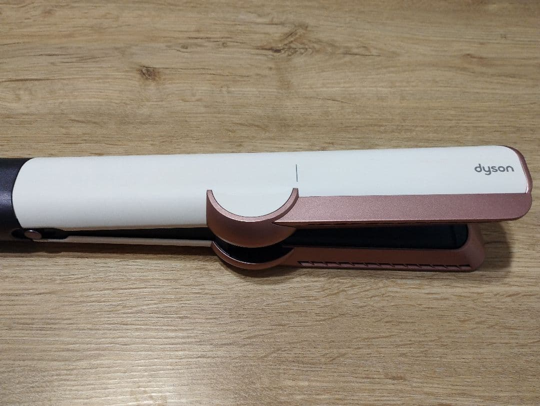 Dyson HT01 へアストレイトナー　さくらチェリー