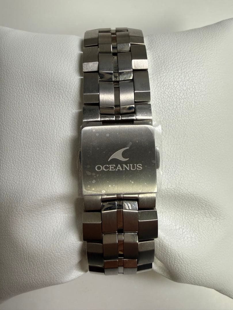 OCW-S2400E-1AJF 新品バックル中留交換済 箱 取説 予備コマ付属